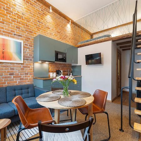 Oak Doors Apartament Przy Rynku Wroclaw Apartment Exterior foto